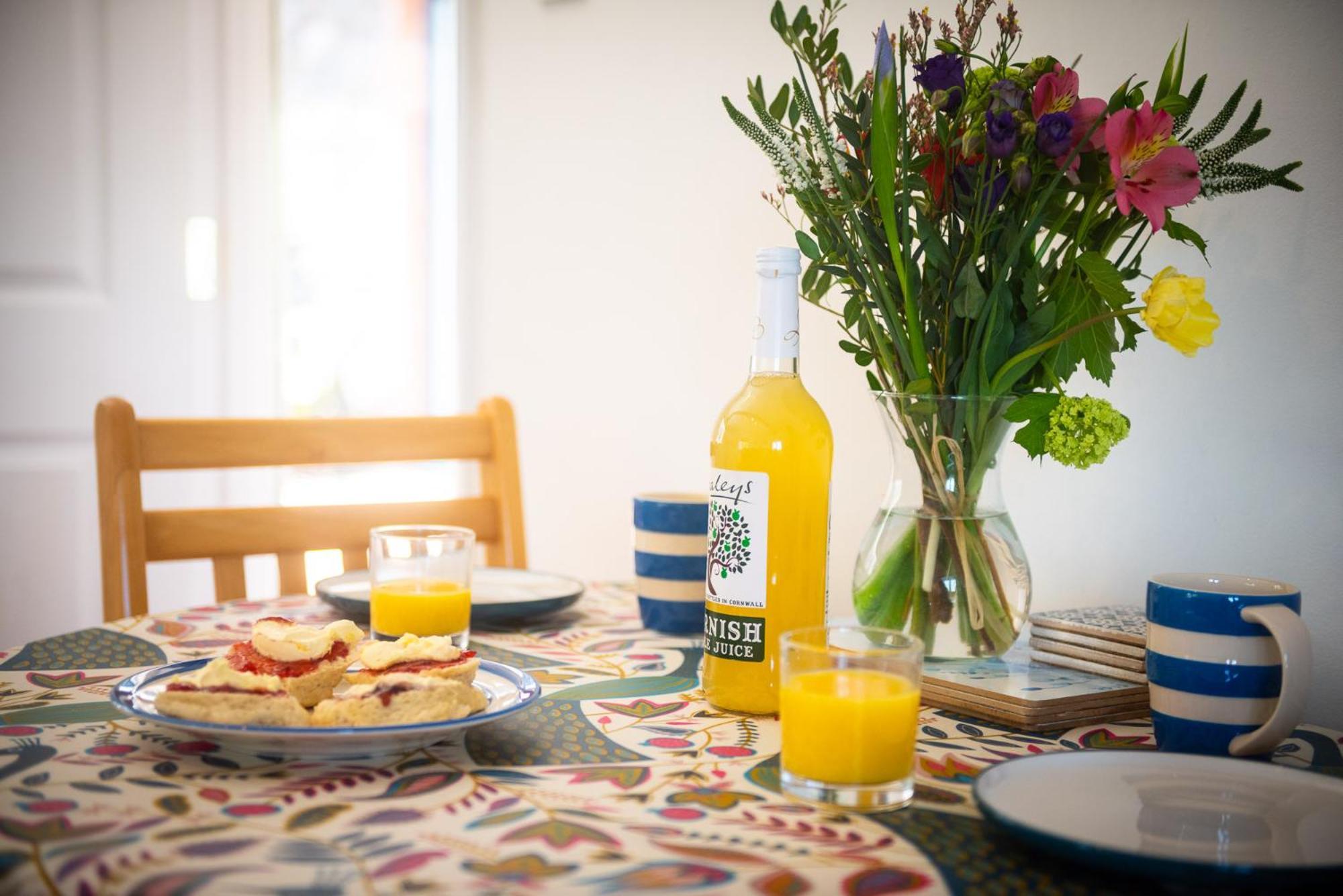 Polrunny Farm Seaberry Cottage With A Sea View And Log Burner Boscastle Bagian luar foto